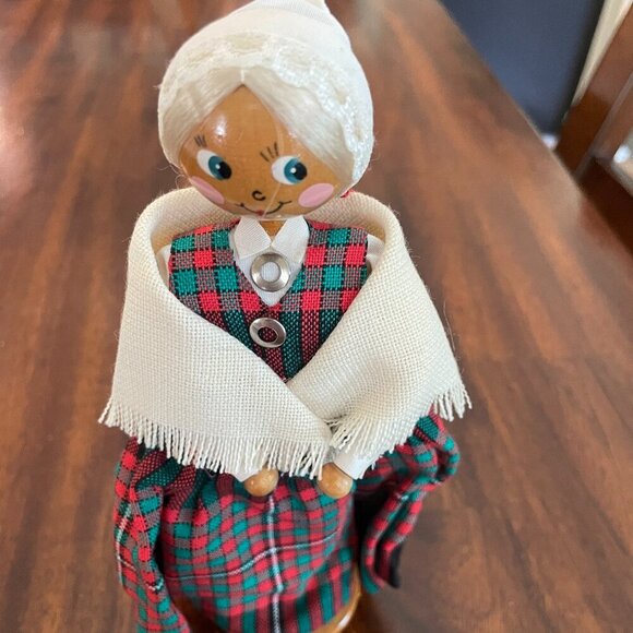 Russian Wooden round head Grandma doll figure collectible 8" Vintage - Picture 1 of 5